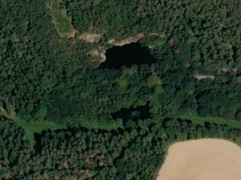 Deep Obsidian Waters of Písek